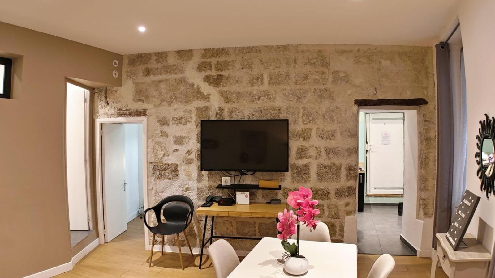 L'Escapade, Appartement Cosy Au Coeur De Грас Екстериор снимка